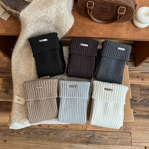 Women Knit Leg Warmers Thick Ribbed Slouch Socks Warm Winter Boot Cuffs With Metal Label Decor