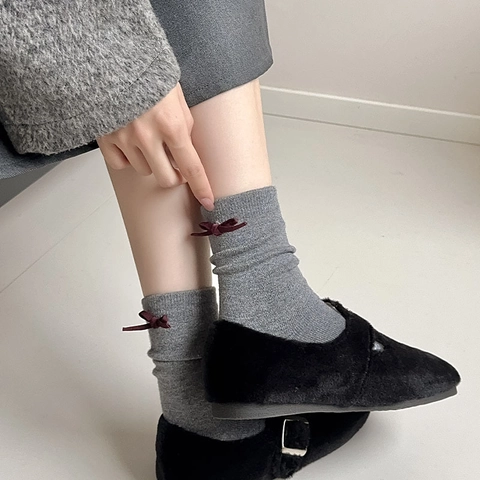 Women Mid Calf Slouch Socks Cotton Blend Knit Cute Puppy Pattern Sweet Bow Accent Japanese Style Soft Breathable