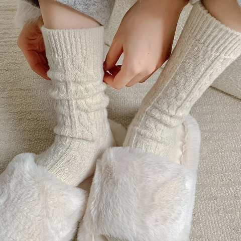 Women Wool Blend Cable Knit Socks Thickened Warm Winter Mid Calf Slouch Hosiery Simple Versatile Solid Color