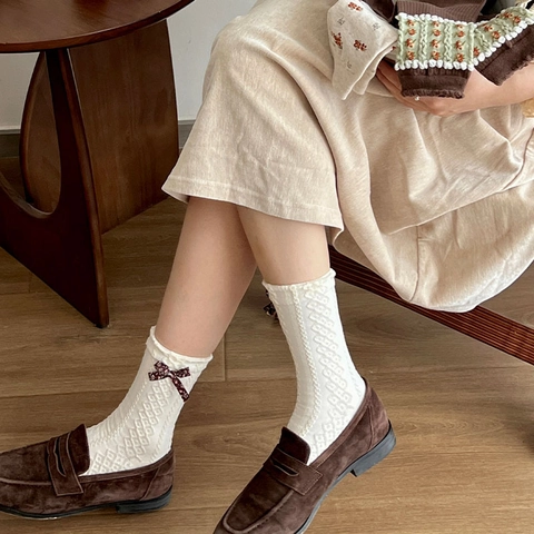 Damen Vintage Mori Style Crew Socken Blumenmuster Spitzenkante Schleife Baumwollmischung Retro Mode Wadenlang