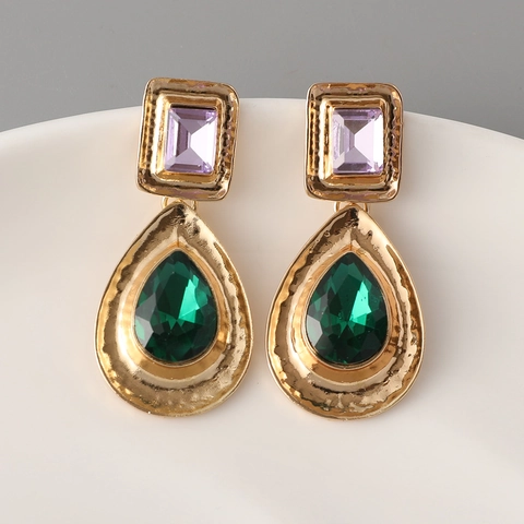 Vintage Tropfenohrringe Legierung Hammerschlag Goldfarben Mit Lila Grüne Kristall Palast Stil Schmuck Für Damen