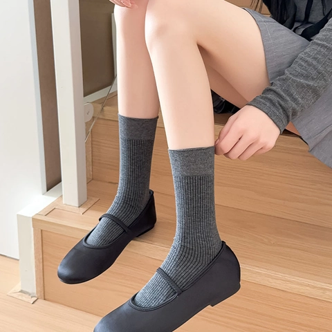 Damen Baumwolle Gerippte Crew Socken Einfarbig Atmungsaktiv Mittelwadenstrümpfe Japanischer Akademie-Stil Minimalistisch