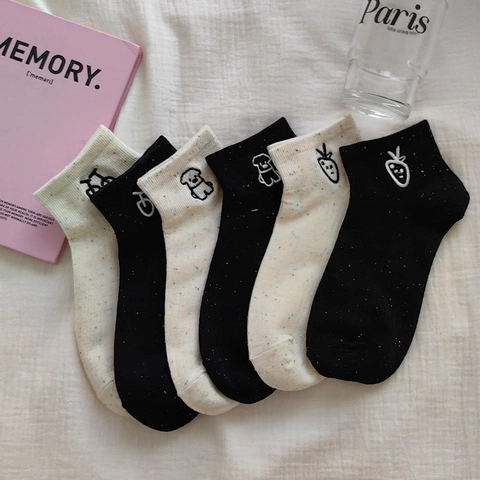 Damen Socken Baumwollmischung Japanischer Stil Niedliche Cartoon Stickerei Konfetti Garn Atmungsaktiv Lässig