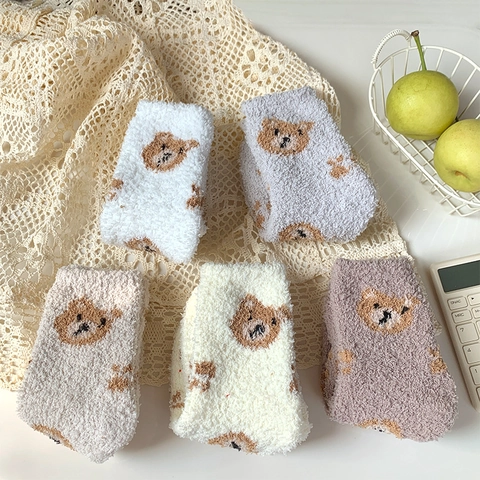 Damen Korallenfleece Socken Dick Warm Plüsch Schlafen Mid Tube Cartoon Bär Muster Winter Indoor Flauschig