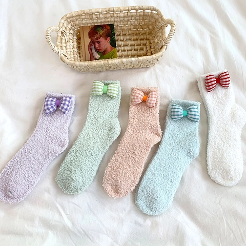 Chaussettes Chaudes En Polaire Corail Pour Femmes Épaisses Hiver Sol Sommeil Avec Noeud Papillon À Carreaux Doux