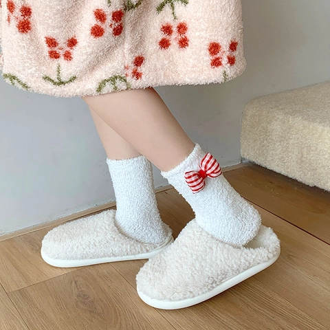 Chaussettes Chaudes En Polaire Corail Pour Femmes Épaisses Hiver Sol Sommeil Avec Noeud Papillon À Carreaux Doux