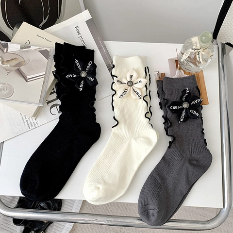 Women Crew Socks Cotton Blend Ribbed Knit Japanese Jk Style Sweet Lettuce Edge Fabric Flower Bow Retro Decor
