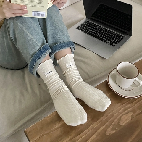 Chaussettes Femme Style Japonais Coton Nervuré Bordure Laitue Volants Doux Couleur Unie Mi-Mollet Avec Étiquette Tissu