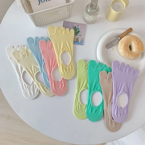 Women Five Finger Socks Cotton Split Toe Invisible Boat Socks Low Cut Non-Slip Silicone Candy Color Breathable Casual Sweet