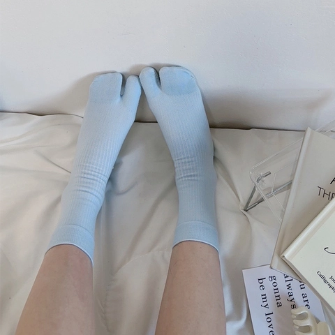 Chaussettes Tabi Femmes Coton Côte Orteils Fendus Mi-Tube Style Japonais Flip Flop Couleur Unie