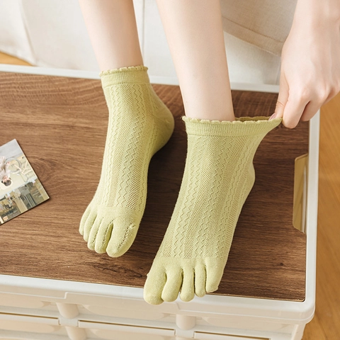 Chaussettes Cinq Doigts Pour Femmes Coton Maille Ajourée Respirant Bordure Volants Style Japonais Couleur Unie