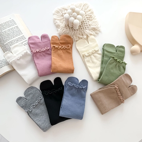 Women Cotton Tabi Socks Split Toe Ribbed Knit Lettuce Edge Ruffle Trim Solid Color Japanese Retro Style