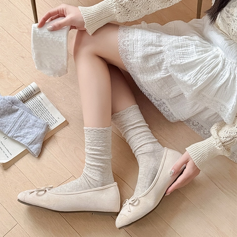Crew Socken Damen Baumwollmischung Wellenkante Spitzenbesatz Jacquard Hohlmuster Atmungsaktiv JK Stil Einfarbig