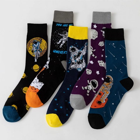 Astronaut Space Universe Pattern Men Crew Socks Novelty Colorful Cotton Blend Soft Breathable Casual Mid Tube Fashion