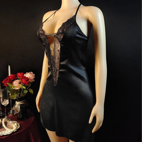 Sexy Satijnen Lingerie Nachthemd Halsterhals Diepe V Kant Rugloos Nachtkleding Chemise Voor Vrouwen Zwart