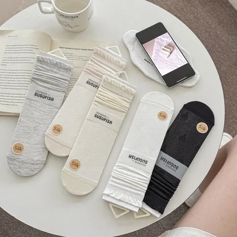 Chaussettes Mi-Mollet Femmes Mélange Satin Respirant Mesh Motif Cœur Bordure Volants Doux Élégant