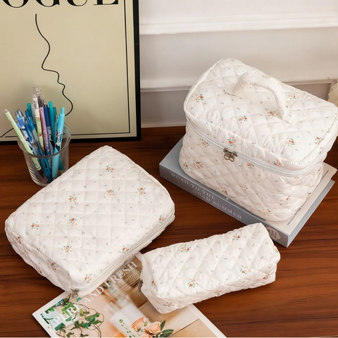 Floral Quilted Makeup Bag Portable Toiletry Organizer Vintage Cotton Fabric Zipper Travel Cosmetic Pouch Pencil Case