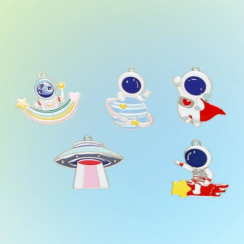 Astronaut UFO Space Theme Charms Alloy Enamel Pendants For DIY Jewelry Making Keychain Necklace Accessories Cute Cartoon