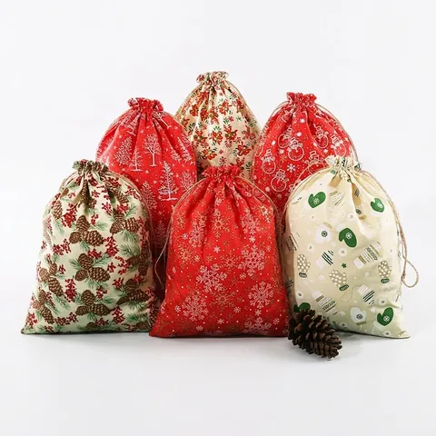 Christmas Gift Bags Linen Burlap Drawstring Pouch Metallic Print Reindeer Star Heart Festive Party Favor Storage