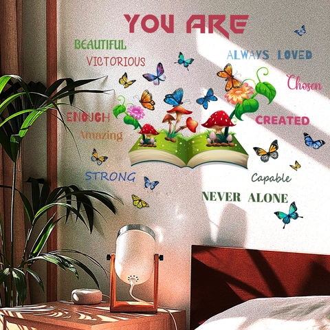 Adesivi Murali Con Citazioni Ispiratrici PVC Fungo Farfalla Fiore Libro Decalcomanie Removibile DIY Murale Casa Camera Da Letto Arredo