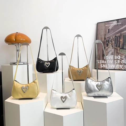 Women PU Leather Shoulder Armpit Bag Trendy Heart Rhinestone Buckle Hobo Bag Solid Color Urban Simple Party Purse
