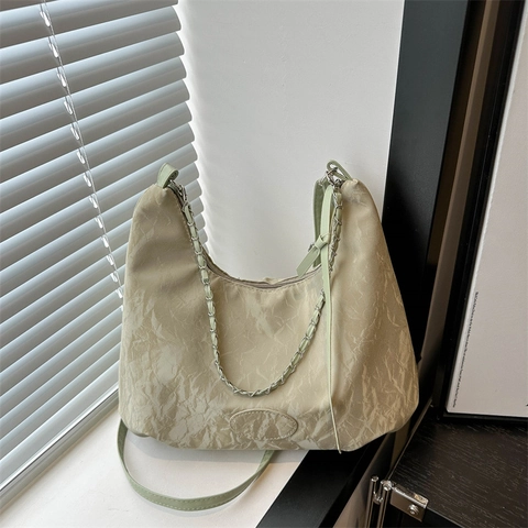 Borsa Hobo In Pelle PU Texturizzata Da Donna Borsa A Spalla Grande Capacità Increspata Con Decorazione Catena Di Metallo Tote Casual