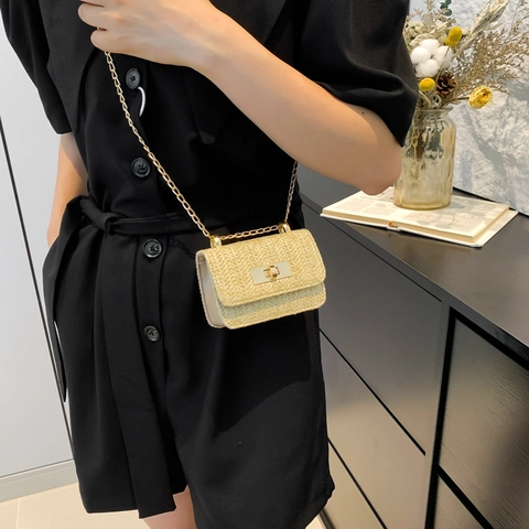 Mini Woven Straw Crossbody Bag For Women Summer Vacation Square Purse With Metal Chain Strap And Turn Lock Closure
