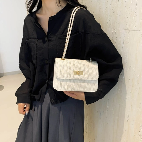 Women Fashion Woven Shoulder Bag Simple Small Square Crossbody Bag With Metal Chain Strap And Twist Lock Closure