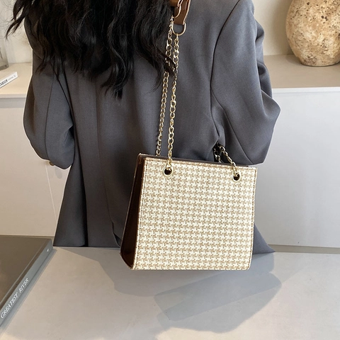 Women Woven Crossbody Bag Straw PU Leather Houndstooth Square Shoulder Handbag Chain Strap Daily Casual Vacation Chic