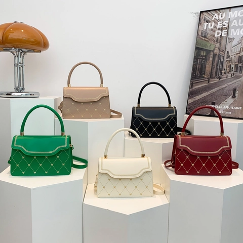 Women PU Leather Crossbody Bag Heart Quilted Wave Edge Small Square Handbag Fashion Elegant Shoulder Bag With Handle