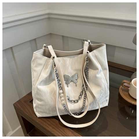 Women Pleated Tote Bag PU Leather Large Capacity Shoulder Handbag With Butterfly Buckle Artificial Pearl Metal Chain Chic Commuting