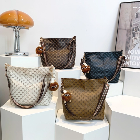 Vintage Monogram Bucket Shoulder Bag For Women Large Capacity PU Leather Tote Bag With Striped Wide Strap And Plush Charm