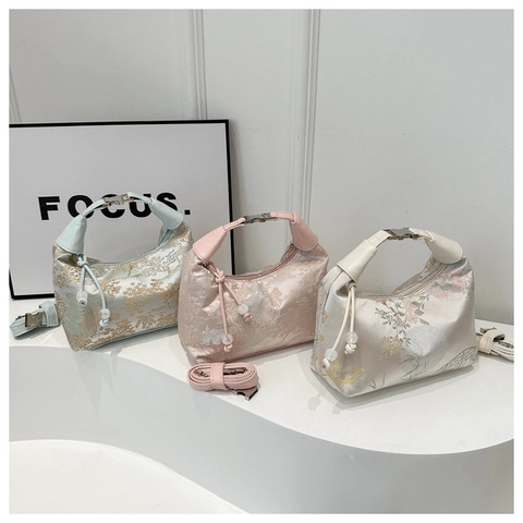 Chinese Style Jacquard Satin Handbag Elegant Floral Embroidery Shoulder Bag With Adjustable PU Strap Artificial Pearl Beads Retro