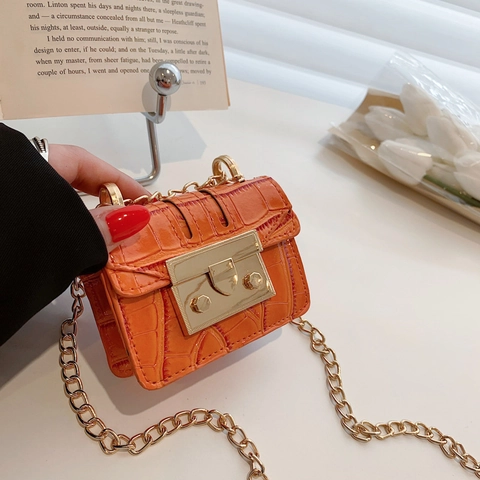 Women Mini Crossbody Square Bag Crocodile Pattern PU Leather Gold Metal Chain Lock Chic Retro Small Purse Handbag
