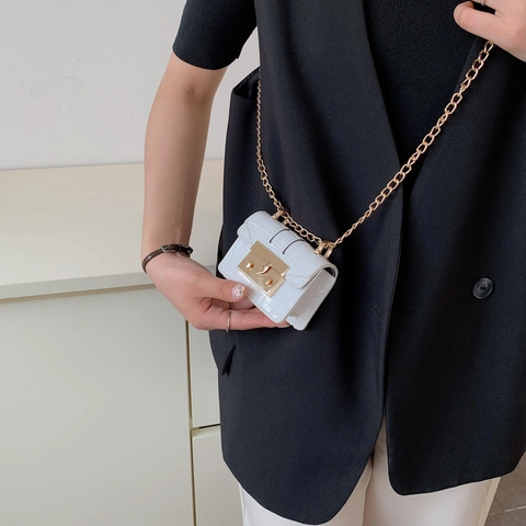 Women Mini Crossbody Square Bag Crocodile Pattern PU Leather Gold Metal Chain Lock Chic Retro Small Purse Handbag