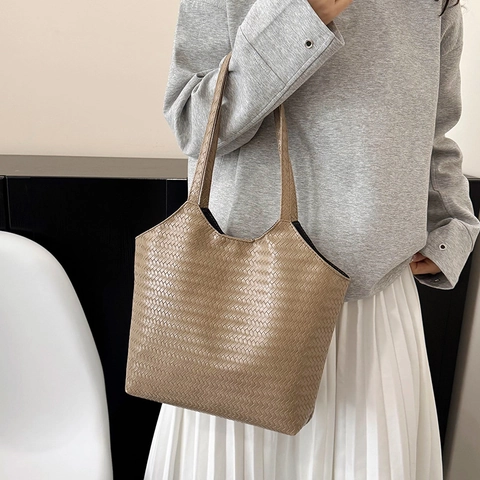 Gewebte Tragetasche PU-Leder Große Kapazität Reißverschluss Schulterhandtasche Für Frauen Einfache Retro-Unterarmtasche