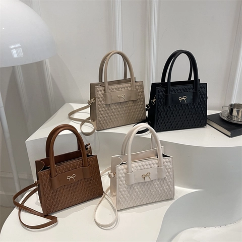 Women's Quilted PU Leather Shoulder Bag Elegant Metal Bow Rhombic Pattern Satchel Handbag Daily Commuting Crossbody Bag
