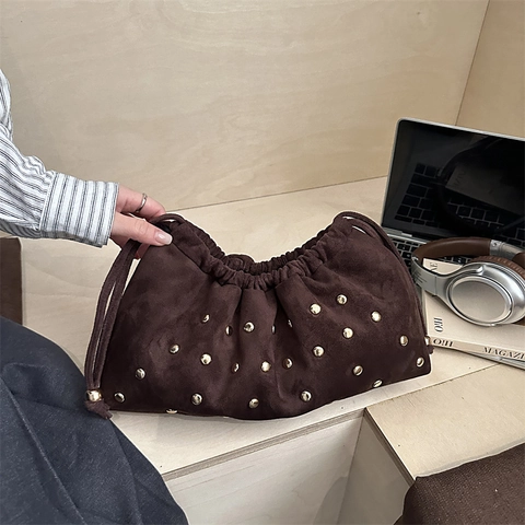 Vintage Geplooide Wolktas Voor Dames Suède Gouden Klinknagels Retro Tas Trekkoord Avond Clutch Tas