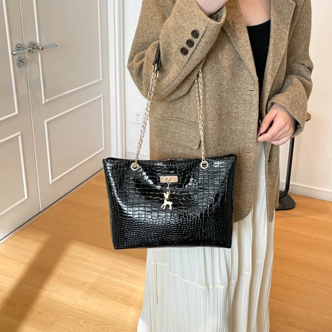 Krokodil Muster Handtasche Damen PU Leder Goldkette Schultertasche Mit Hirsch Anhänger Mode Retro Elegant