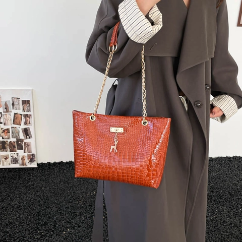 Krokodil Muster Handtasche Damen PU Leder Goldkette Schultertasche Mit Hirsch Anhänger Mode Retro Elegant