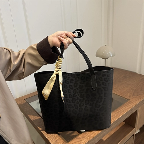 Women Leopard Print Tote Bag Large Capacity Synthetic Leather Shoulder Bag With Decorative Satin Scarf Handle Commuter