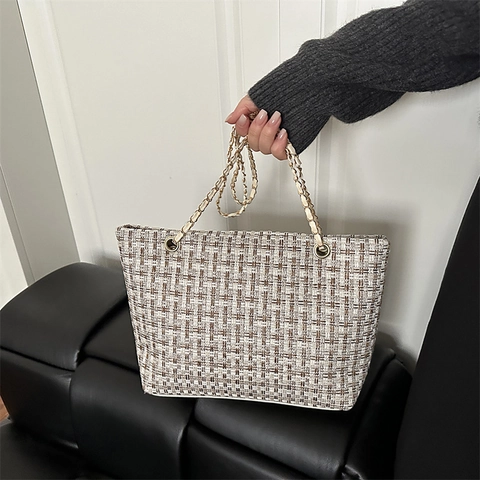 Frauen Tweed Gewebte Handtasche Große Kapazität Metallkette Umhängetasche Minimalistische Pendler Tote
