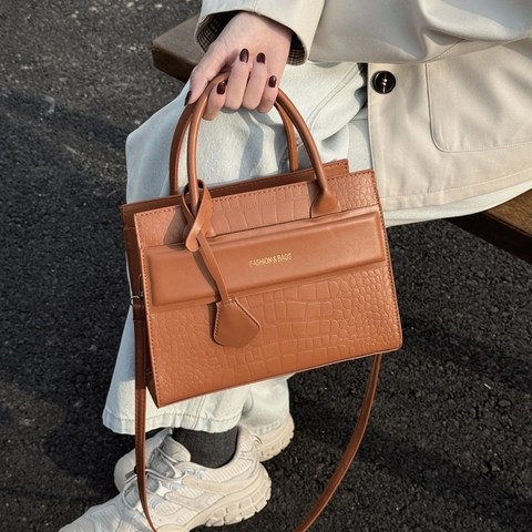 Vintage Crocodile Pattern PU Leather Handbag For Women Solid Color Square Crossbody Bag With Top Handle And Shoulder Strap