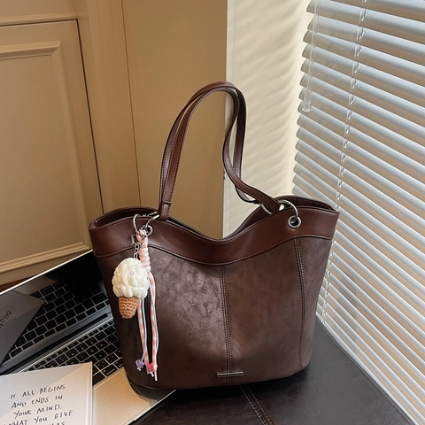 Grand Sac Fourre-tout Pour Femmes En Cuir PU Texturé Rétro Sac À Main À Bandoulière Style Navette Avec Charme De Crème Glacée