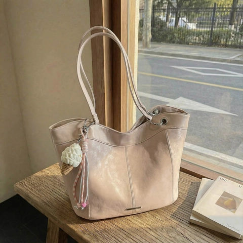 Grand Sac Fourre-tout Pour Femmes En Cuir PU Texturé Rétro Sac À Main À Bandoulière Style Navette Avec Charme De Crème Glacée