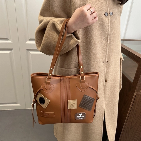 Vintage PU Leather Large Capacity Tote Bag With Patchwork Labels Casual Shoulder Handbag For Women Daily Use