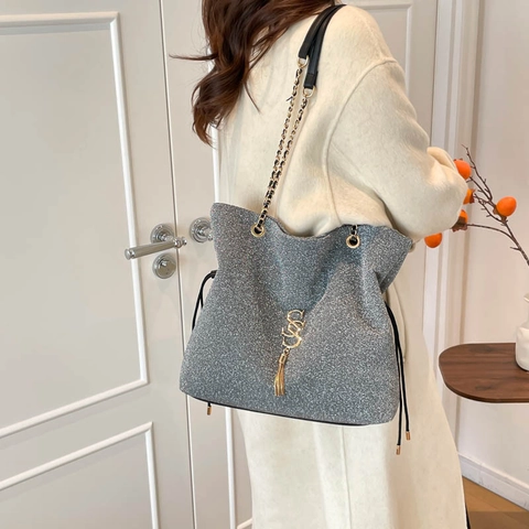 Damen Mode Glitzer Eimertasche Metall S Logo Quaste Kette Schulter Crossbody Große Kapazität Schick
