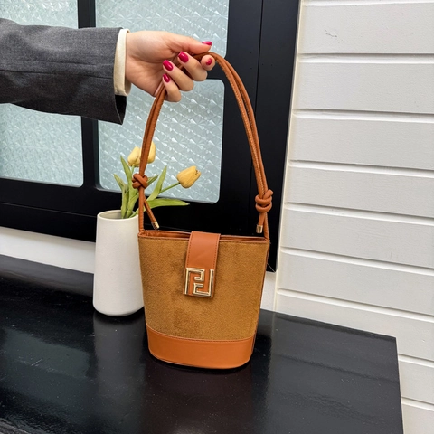 Borsa a Secchiello da Donna Elegante in Similpelle Scamosciata e PU Patchwork Vintage Fibbia in Metallo Tracolla per Uso Quotidiano