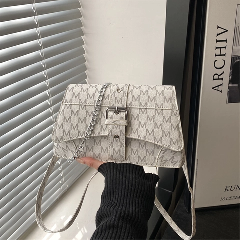 Retro PU Leather Women Crossbody Bag With M Letter Monogram Print Silver Chain Strap Elegant Vintage Shoulder Bag