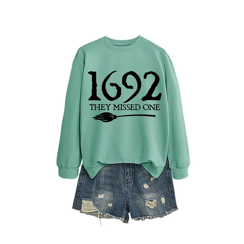 Dames Sweatshirt Pullover Ronde Hals Lange Mouwen Katoenmix 1692 They Missed One Heks Bezem Halloween Vintage Casual